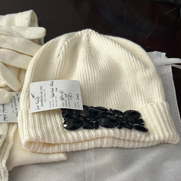 Ann Taylor Factory Cream and Black Embellished Gloves and Hat Set - Picture 3 of 3